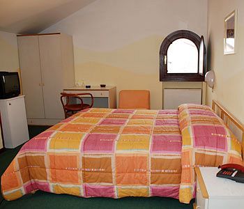 Hotel Marco Polo Кальдоньо Экстерьер фото